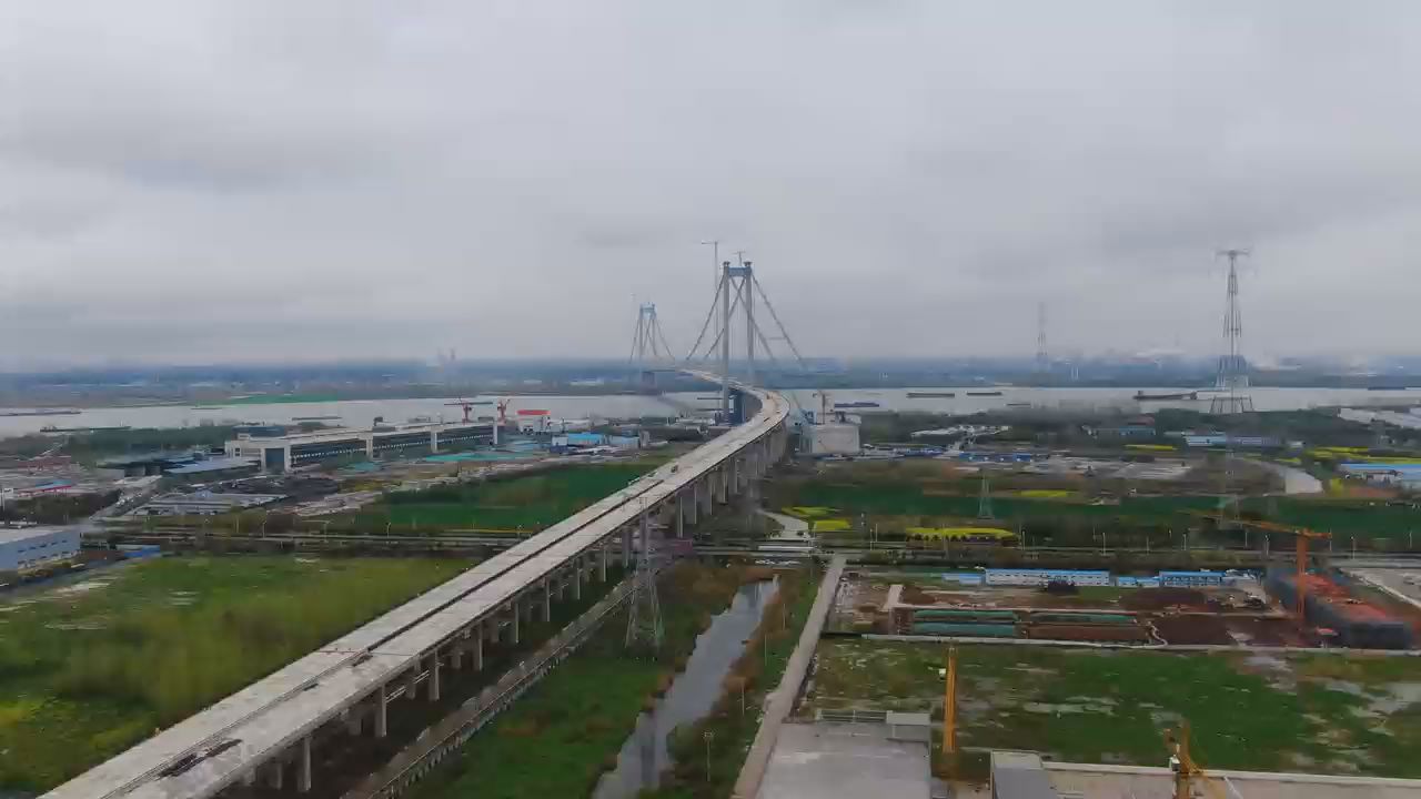 1560米一跨过江！南京龙潭长江大桥主桥合龙