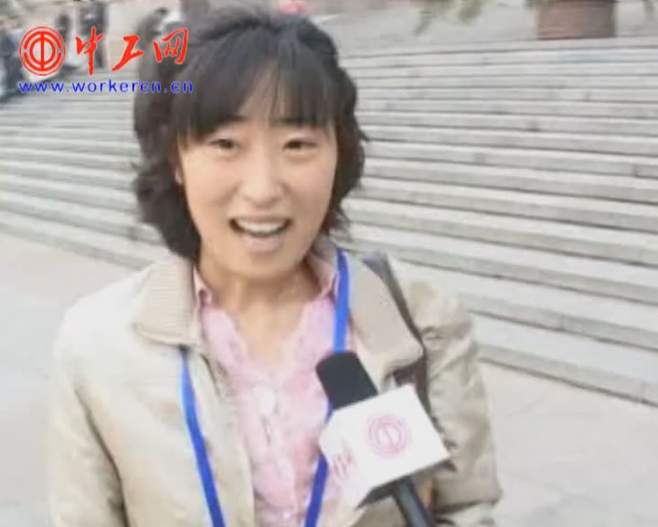 与会记者畅谈十五大报道感受