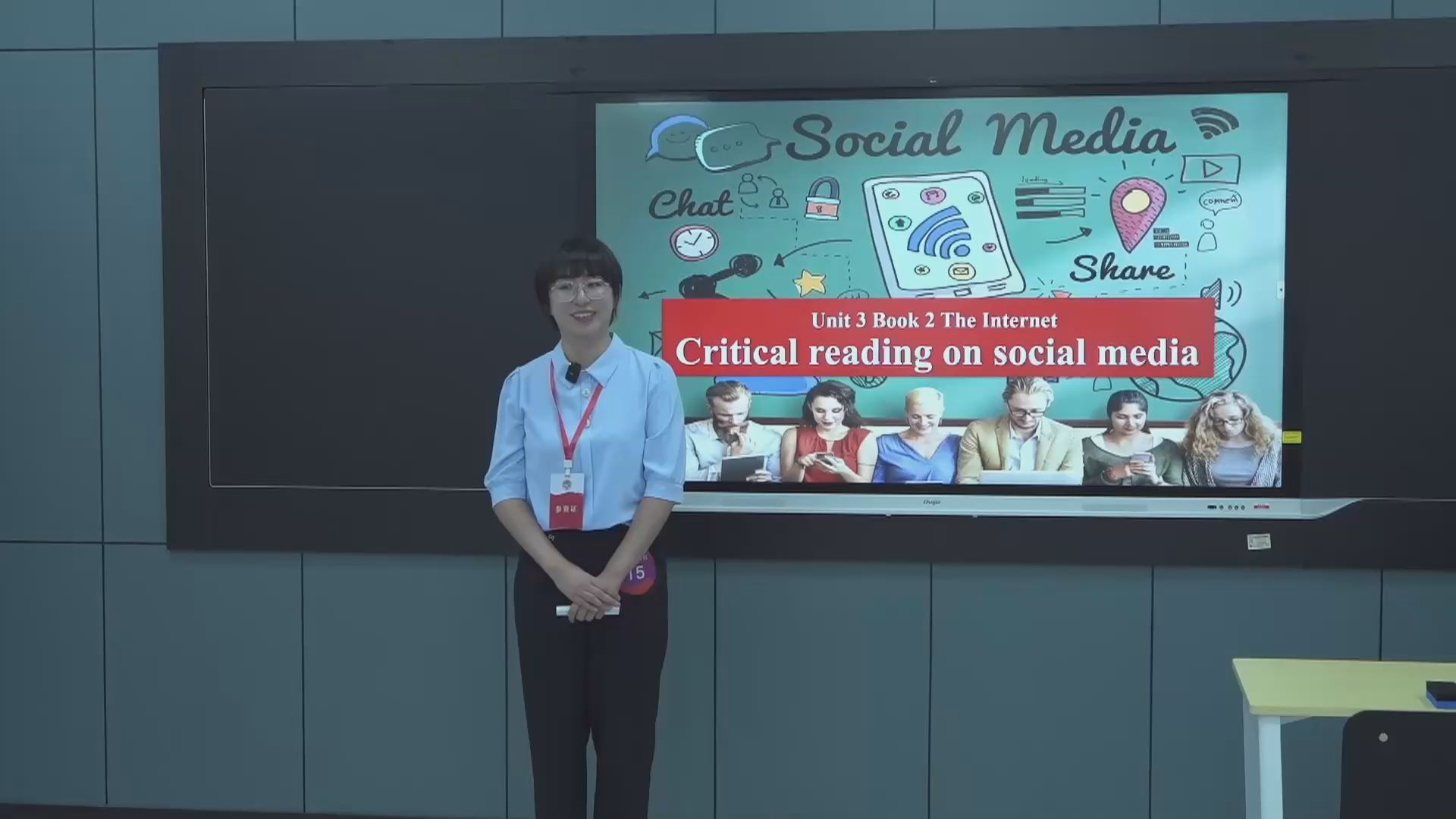 Critical Reading on Social Media