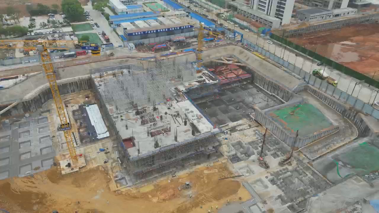 武汉协和医院车谷院区三期项目口首次冲出“正负零”